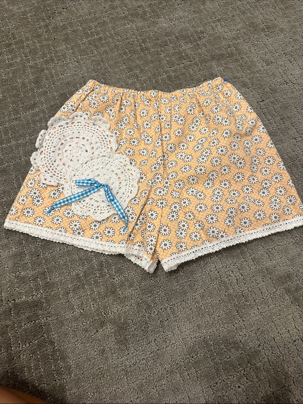 Freckled Chicken Floral Crochet-Trim Girls' Skort
